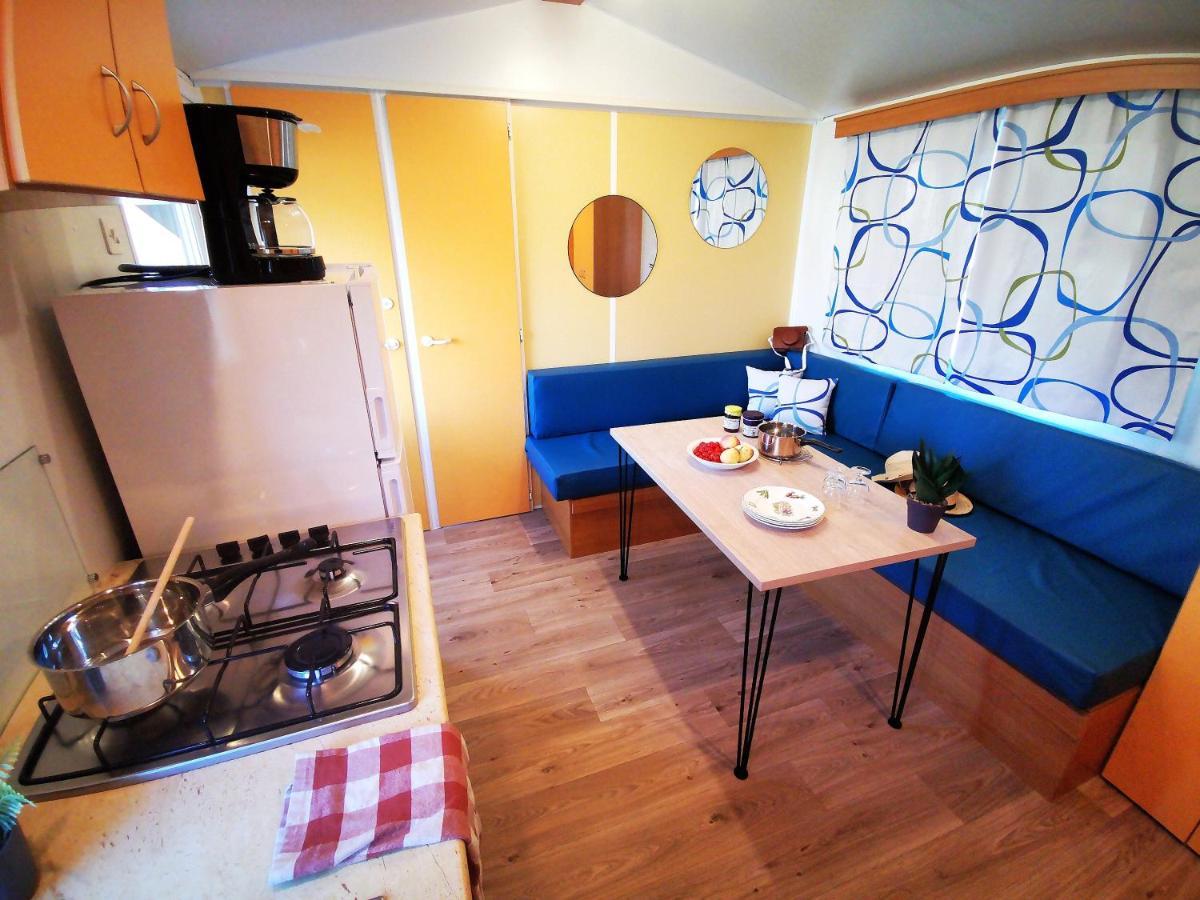 Camping Le Coin Charmant Chauzon 外观 照片